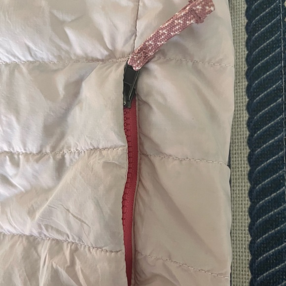 Patagonia Blush Pink Puffer Jacket - Picture 3 of 7